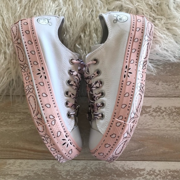 NWT Converse X Miley Cyrus Chuck Taylor All Star. - Picture 8 of 8